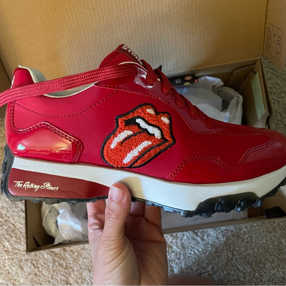 Sketchers Rolling Stones shoes size 6